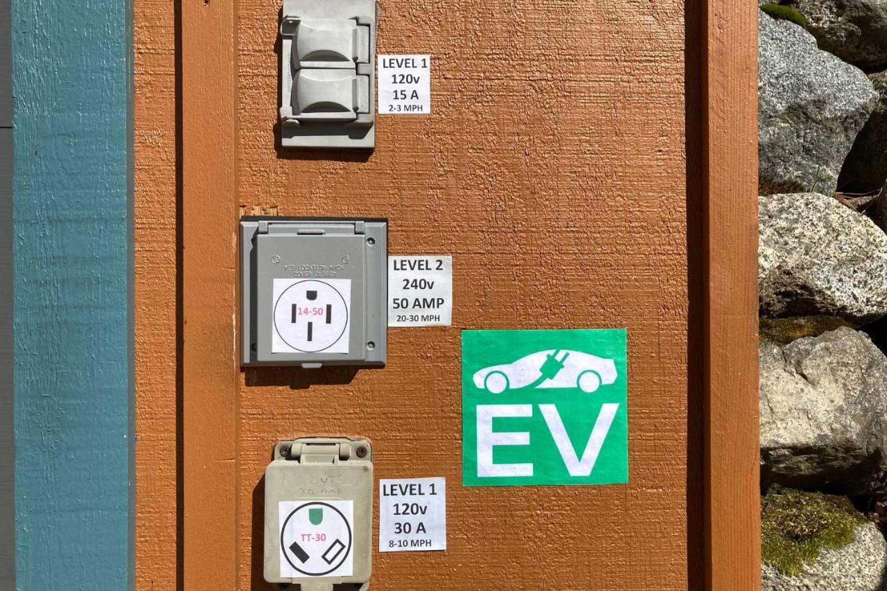 Willa Tamarack Haus Hot Tub And Ev Charging Walk Dtwn! Leavenworth Zewnętrze zdjęcie